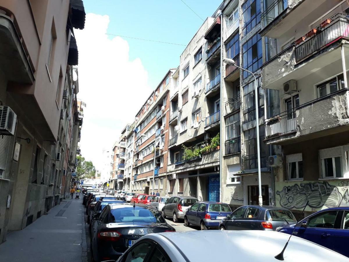 Sweet Yellow Apartment Beograd Bagian luar foto